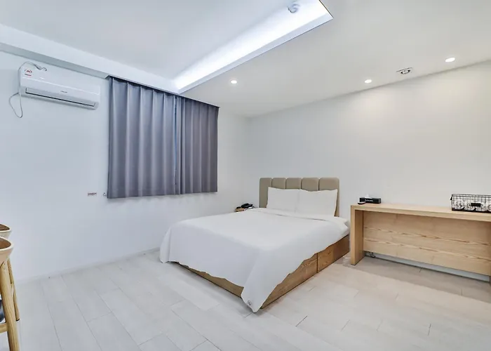 Hotel Sloth Seomyeon