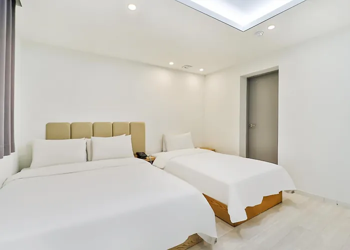 Hotel Sloth Seomyeon *